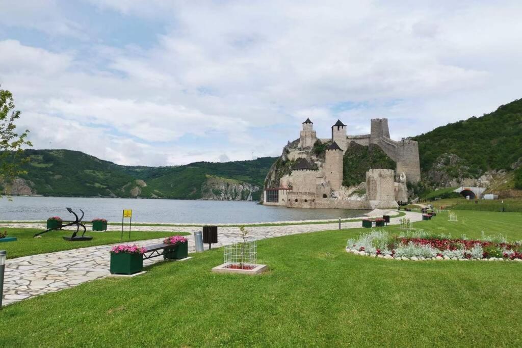 Apartment Rajic Golubac Exterior foto
